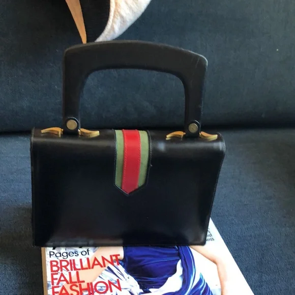 Stylish Small Handbag by Igor - Picture 3 of 5